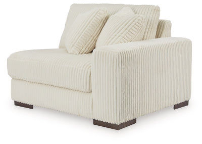 Lindyn Sectional with Chaise - Home And Beyond