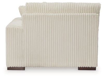 Lindyn Sectional with Chaise - Home And Beyond