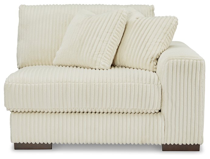 Lindyn 2-Piece Sectional Sofa - Home And Beyond