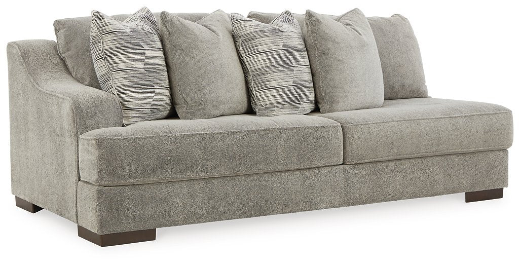 Bayless Sectional - Home And Beyond