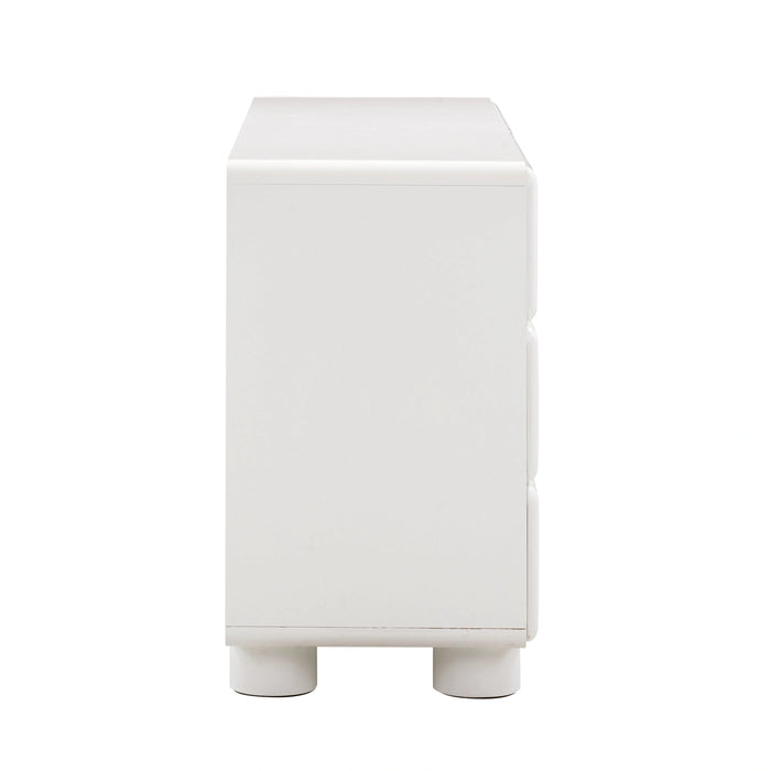 Tammy 56" White 6-Drawer Dresser