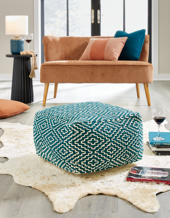 Brynnsen Pouf - Home And Beyond