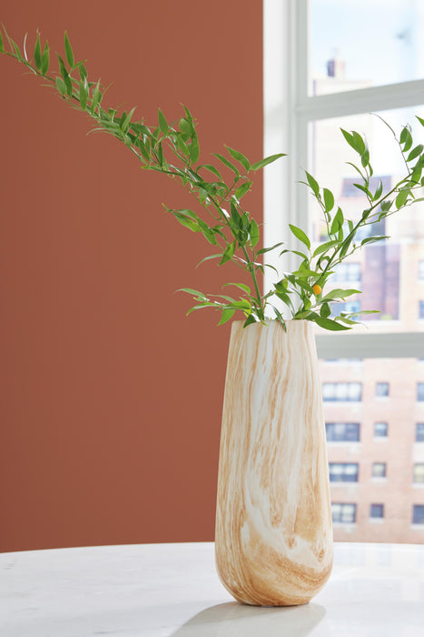 Cammen Vase - Home And Beyond