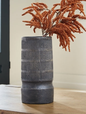Beninworth Vase - Home And Beyond