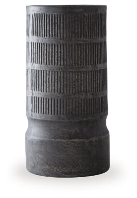 Beninworth Vase - Home And Beyond