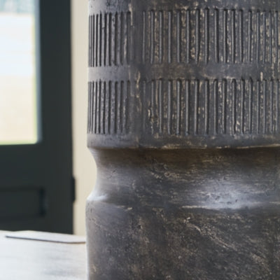 Beninworth Vase - Home And Beyond