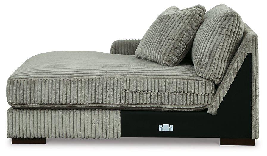 Lindyn Sectional with Double Chaise - Home And Beyond