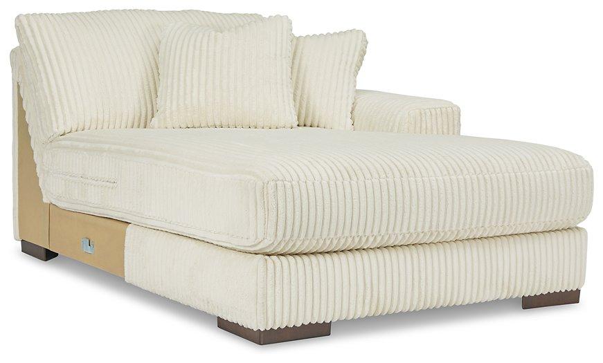 Lindyn Sectional with Double Chaise - Home And Beyond