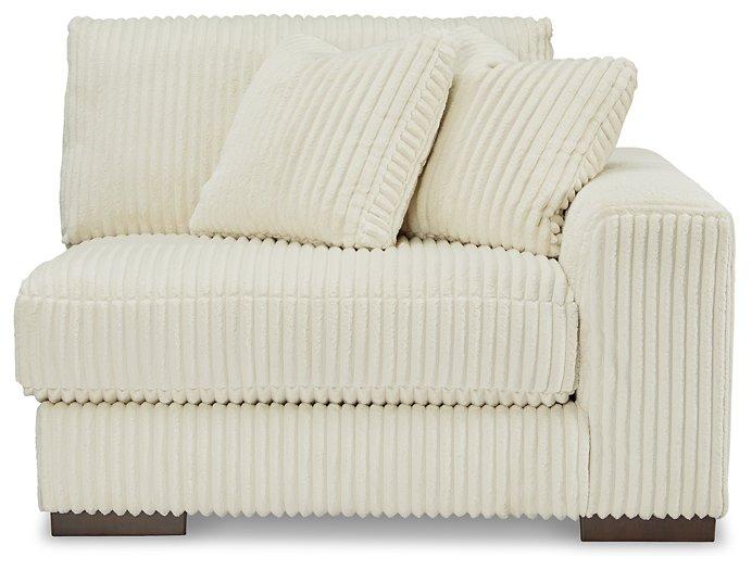 Lindyn Sectional Sofa - Home And Beyond