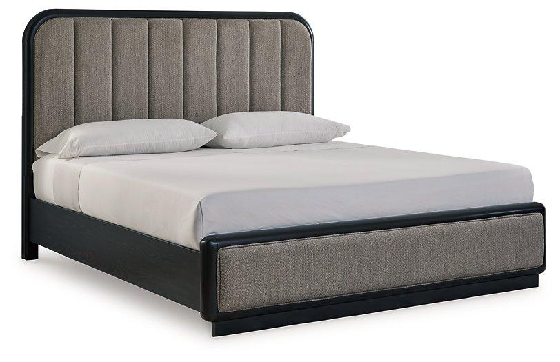 Rowanbeck Upholstered Bed