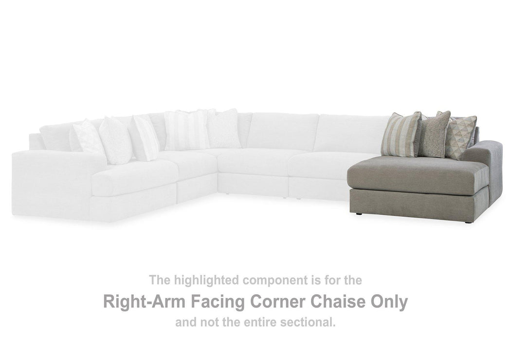 Avaliyah Sectional with Chaise - Home And Beyond
