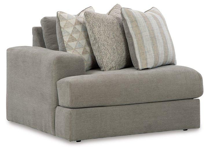 Avaliyah Sectional Sofa - Home And Beyond