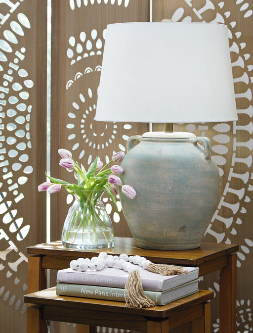 Shawburg Lamp Set - Home And Beyond