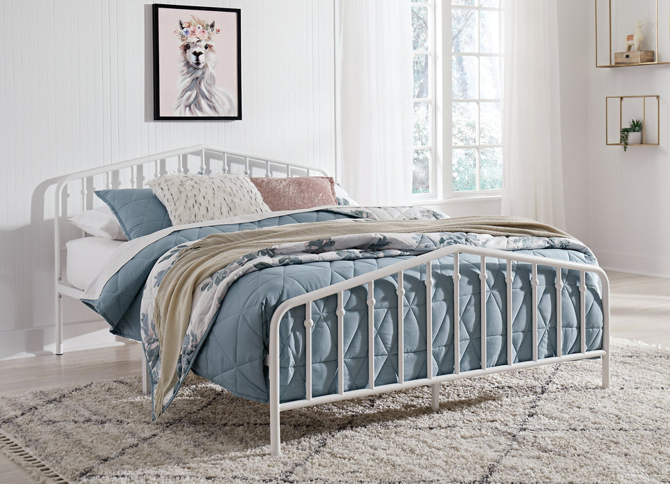 Trentlore Bed - Home And Beyond