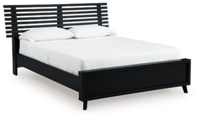 Danziar Queen Slat Bed - Home And Beyond