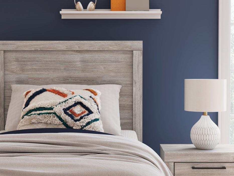 Broachmyn Bed - Home And Beyond