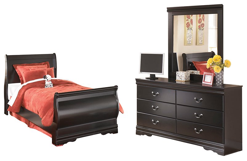 Huey Vineyard Bedroom Set - Home And Beyond