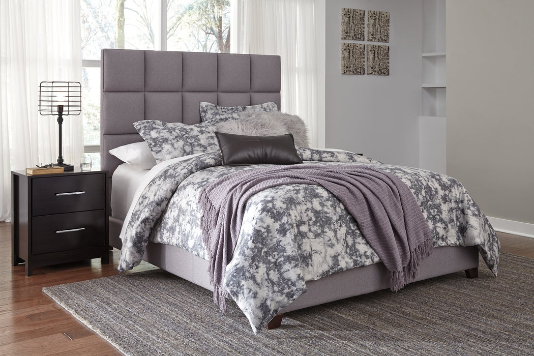 Dolante Upholstered Bed - Home And Beyond