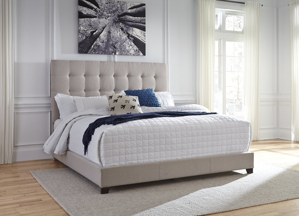 Dolante Upholstered Bed - Home And Beyond