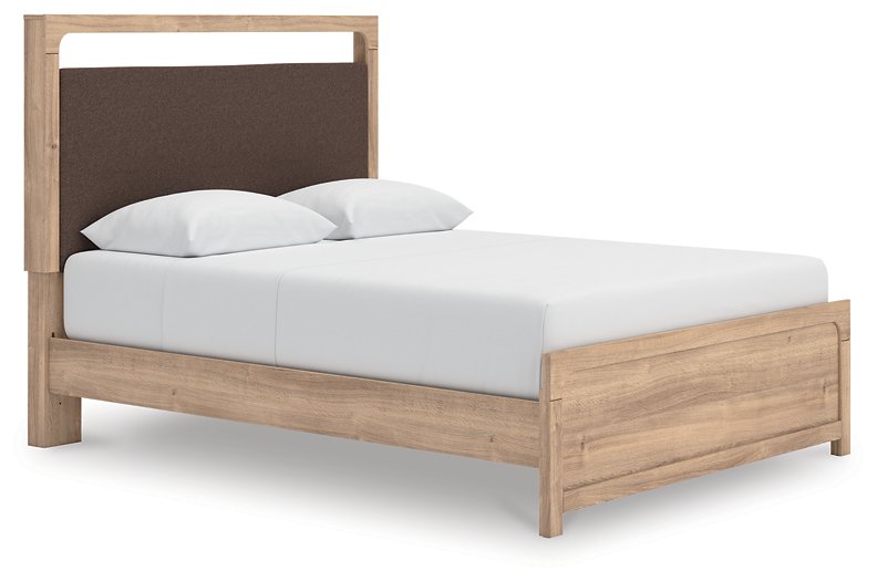 Kinlanni Upholstered Bed - Home And Beyond