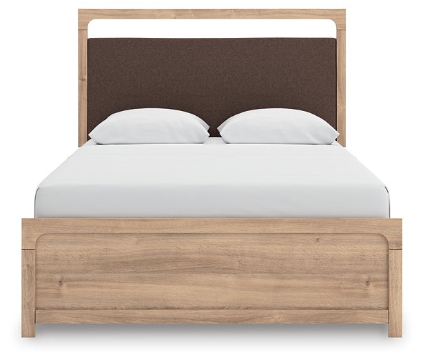 Kinlanni Upholstered Bed - Home And Beyond