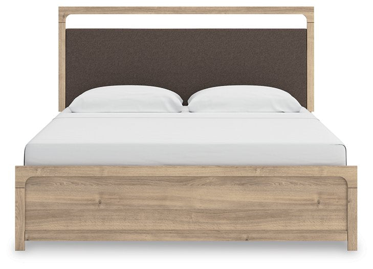 Kinlanni Upholstered Bed - Home And Beyond
