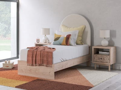 Arloster Upholstered Bed - Home And Beyond