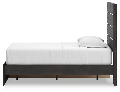Hollivern Bed - Home And Beyond