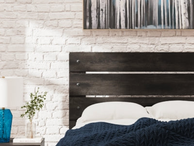 Hollivern Bed - Home And Beyond