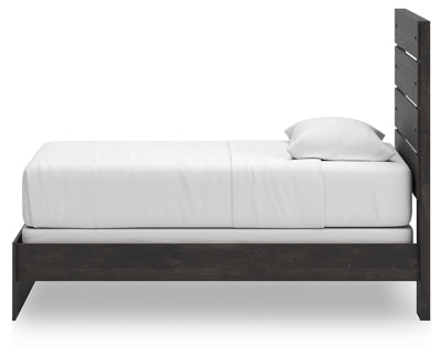 Hollivern Bed - Home And Beyond