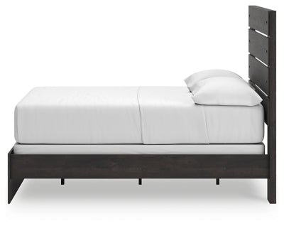 Hollivern Bed - Home And Beyond