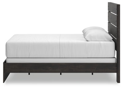Hollivern Bed - Home And Beyond