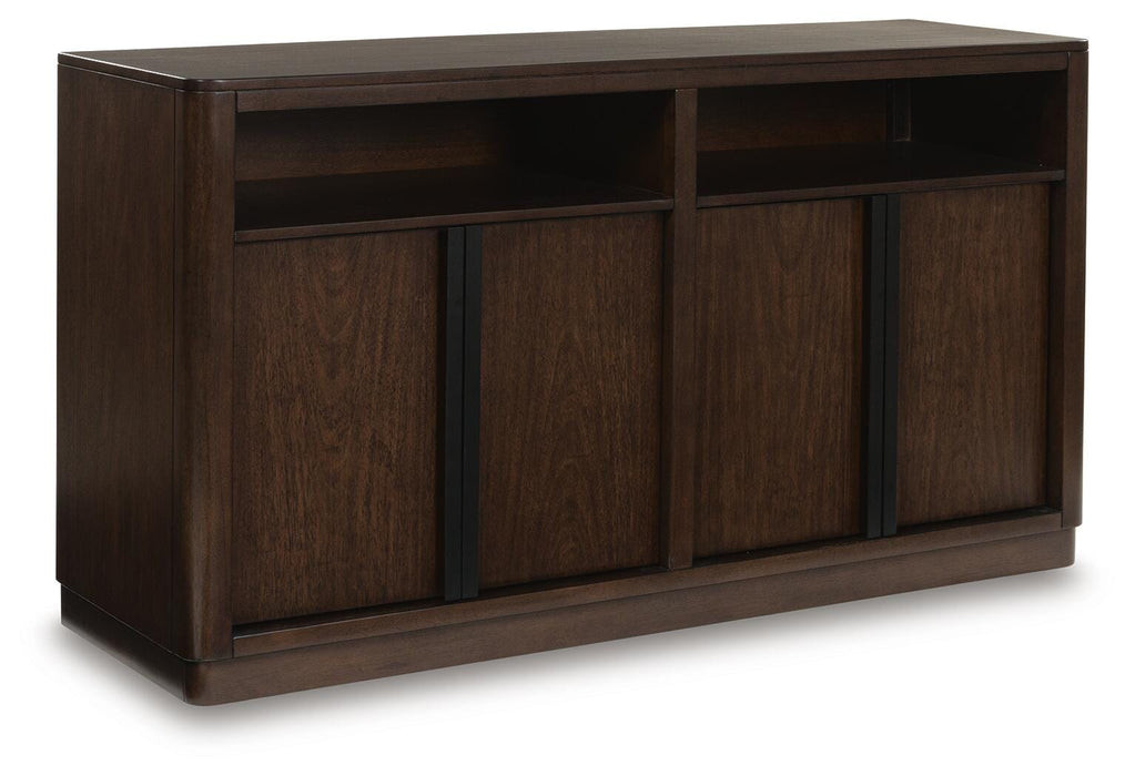 Dilenno Dining Server - Home And Beyond