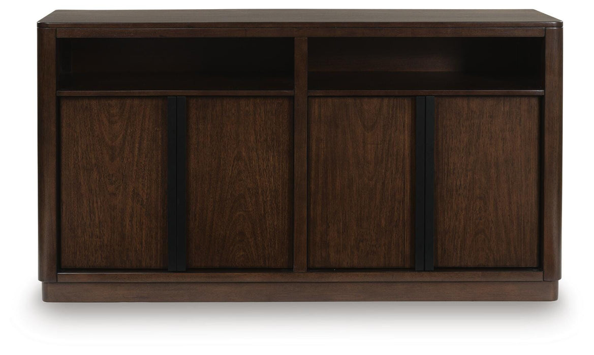 Dilenno Dining Server - Home And Beyond