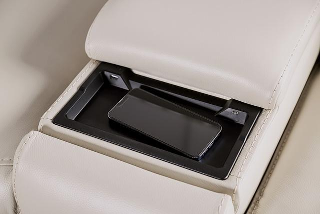 Phineas Power Loveseat - Home And Beyond