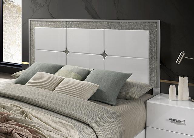 Stoholm E.King & Queen Bed - Home And Beyond
