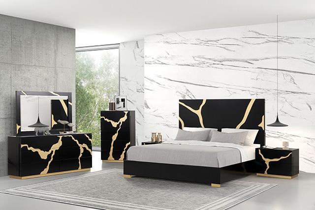 Goldsberg E.King & Queen Bed Grey & Pink - Home And Beyond