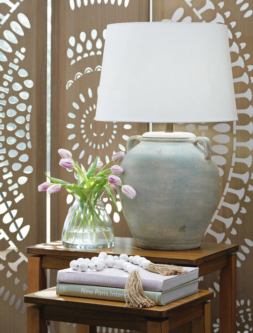 Shawburg Lamp Set - Home And Beyond
