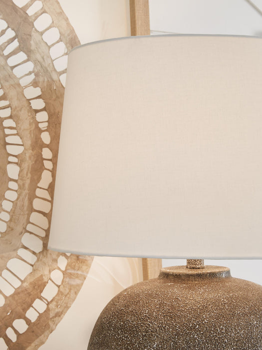 Neavesboro Lamp Set - Home And Beyond