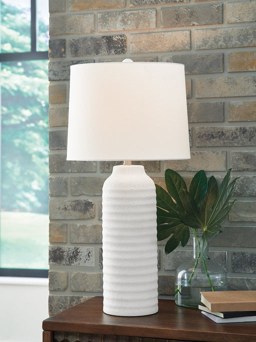 Vauville Table Lamp (Set of 2) - Home And Beyond