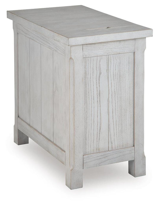 Robbinsdale Chairside End Table - Home And Beyond