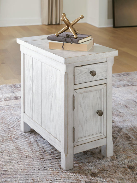 Robbinsdale Chairside End Table - Home And Beyond