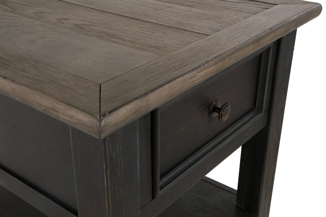 Tyler Creek End Table - Home And Beyond