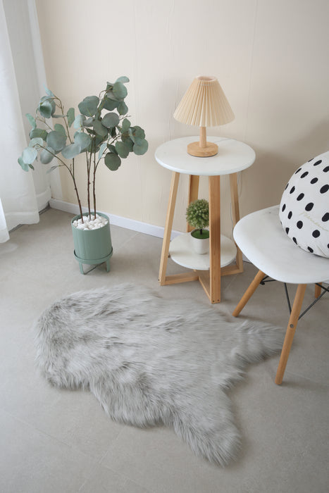 Sheepskin  White/Grey - Faux Fur Shaggy image