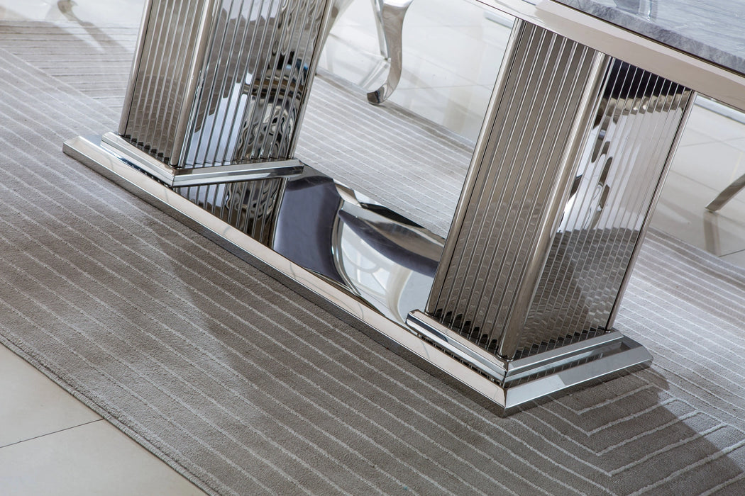 DT311 DINING TABLE