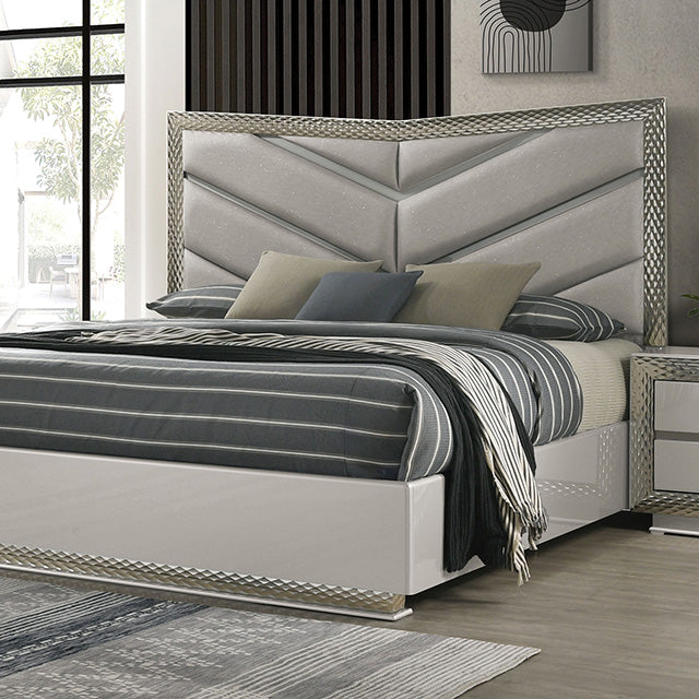 Ventnor E.King & Queen Bed - Home And Beyond
