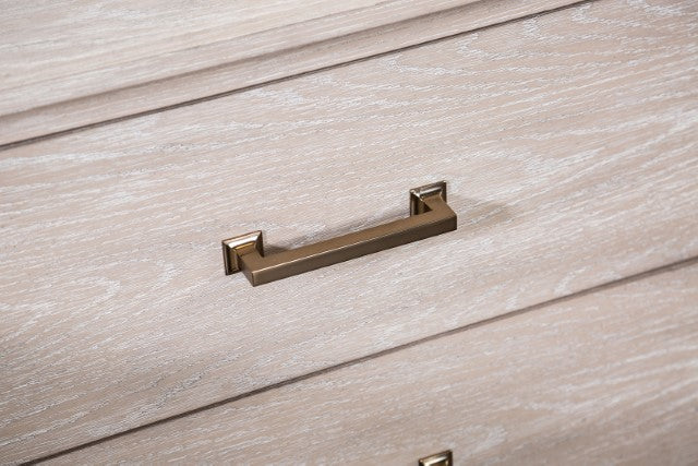 Sandnes E.King & Queen Bed