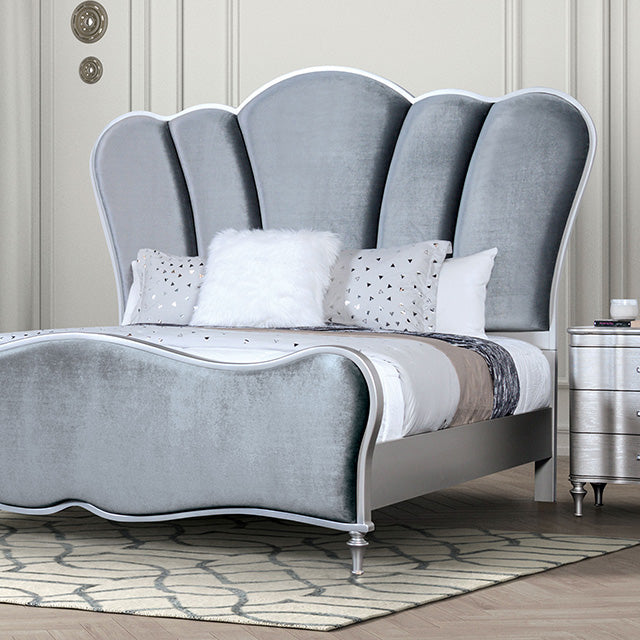Melodi Parc E.King & Queen Bed Black & Silver - Home And Beyond