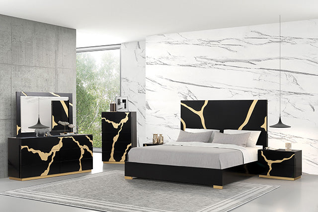 Goldsberg E.King & Queen Bed Grey & Pink - Home And Beyond