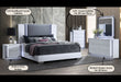 Ylime Smooth White Queen Bed Group